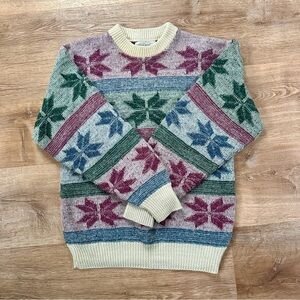 100% Wool Women’s Vintage Crewneck Sweater Size Medium Star Pattern